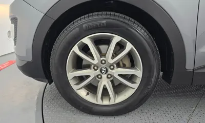 Hyundai Santafe 2014, 169373 км, за 5219.69 USD