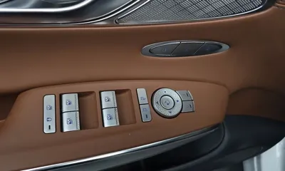 Genesis GV70 2023, 29145 км, за 22646.71 USD - фото 27