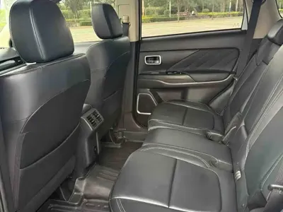 Mitsubishi Outlander 2022, 38000 км, за 17677.59 USD