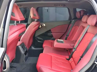 BMW X3 2025, 12600 км, за 35314.21 USD - фото 8