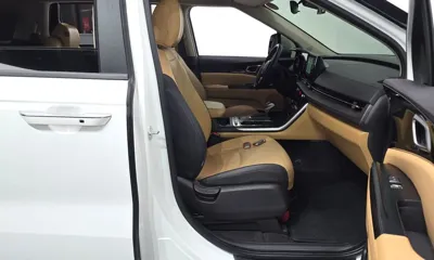 Kia Canival 2023, 58041 км, за 17323.09 USD - фото 26