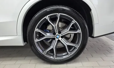 BMW X5 2024, 11419 км, за 76772.78 USD - фото 21