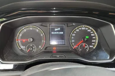Volkswagen Sagitar 2020, 108900 км, за 7844 USD - фото 11