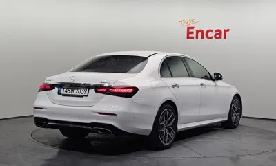 Mercedes-Benz E-Class 2022, 73603 км, за 26250.49 USD