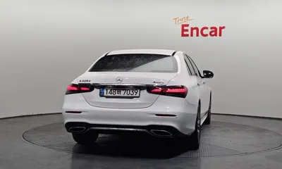Mercedes-Benz E-Class 2022, 73603 км, за 26250.49 USD