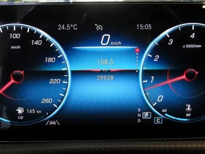 Mercedes-Benz A-Class 2022, 29917 км, за 18102.49 USD - фото 9