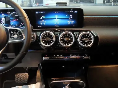 Mercedes-Benz A-Class 2022, 29917 км, за 18102.49 USD - фото 11