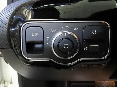 Mercedes-Benz A-Class 2022, 29917 км, за 18102.49 USD - фото 14