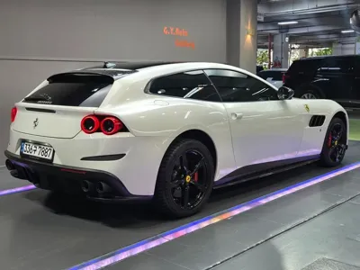 Ferrari GTC4 Lusso 2020, 12029 км, за 150978.08 USD
