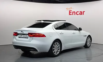 Jaguar XE 2016, 180928 км, за 3633.96 USD