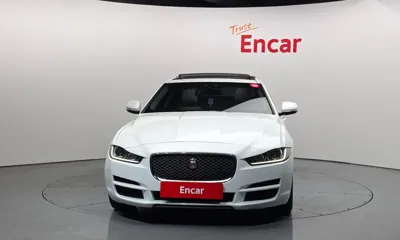 Jaguar XE 2016, 180928 км, за 3633.96 USD