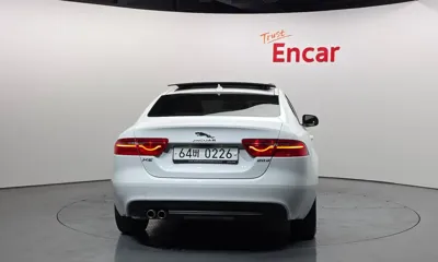 Jaguar XE 2016, 180928 км, за 3633.96 USD