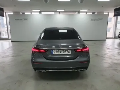 Mercedes-Benz E-Class 2021, 21553 км, за 29732.4 USD