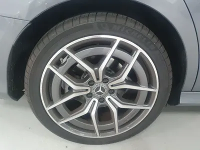 Mercedes-Benz E-Class 2021, 21553 км, за 29732.4 USD