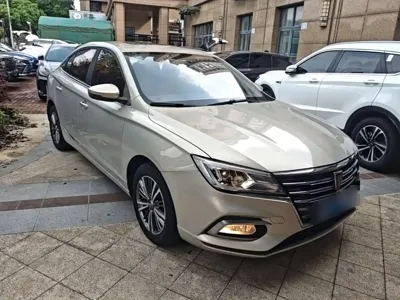 Roewe i5 2018, 44100 км, за 2803.62 USD