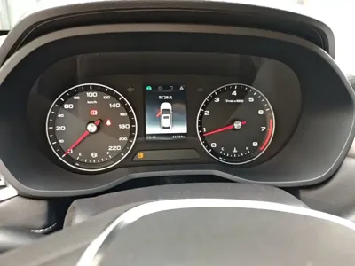 Roewe i5 2018, 44100 км, за 2803.62 USD - фото 12