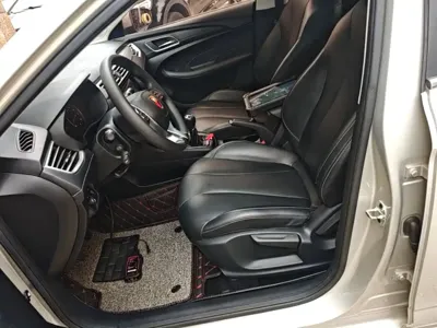 Roewe i5 2018, 44100 км, за 2803.62 USD - фото 15