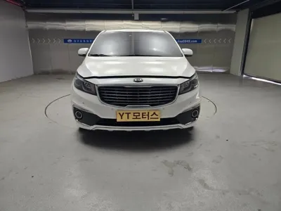 Kia Canival 2016, 102892 км, за 9183.41 USD