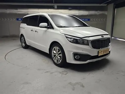 Kia Canival 2016, 102892 км, за 9183.41 USD