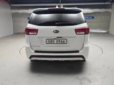 Kia Canival 2016, 102892 км, за 9183.41 USD
