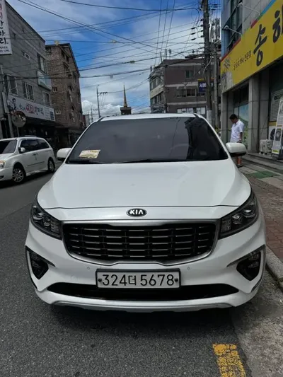 Kia Canival · 2019 год