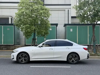 BMW 3 Series 2023, 42699 км, за 26191.37 USD