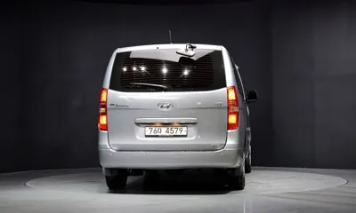 Hyundai Starex 2017, 84015 км, за 11093.61 USD