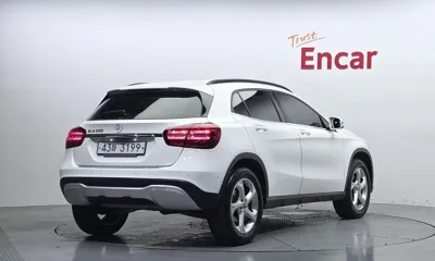 Mercedes-Benz GLA-Class 2019, 144783 км, за 8125.17 USD