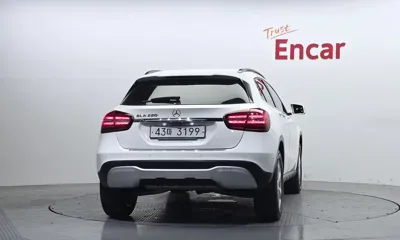Mercedes-Benz GLA-Class 2019, 144783 км, за 8125.17 USD