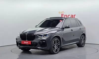 BMW X5 · 2022 год
