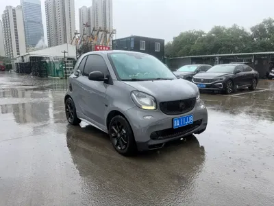 Smart Smart Fortwo 2016, 110000 км, за 5519.47 USD