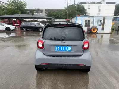 Smart Smart Fortwo 2016, 110000 км, за 5519.47 USD