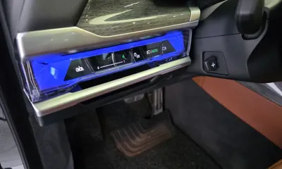 BMW i7 2024, 56149 км, за 66449.55 USD - фото 28