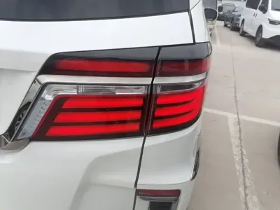 Honda Elysion 2020, 126800 км, за 19157.96 USD - фото 8