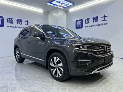 Volkswagen Tayron 2022, 12600 км, за 23954.8 USD