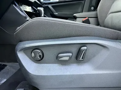 Volkswagen Tayron 2022, 12600 км, за 23954.8 USD - фото 6