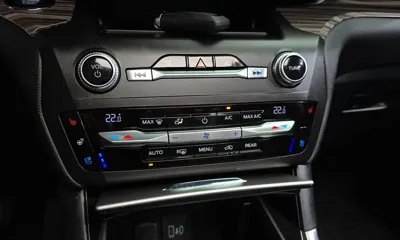 Ford Explorer 2020, 72568 км, за 16404.1 USD - фото 31