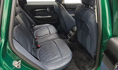 MINI Clubman 2023, 31246 км, за 16930.38 USD - фото 26