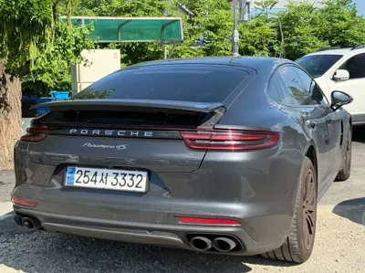 Porsche Panamera