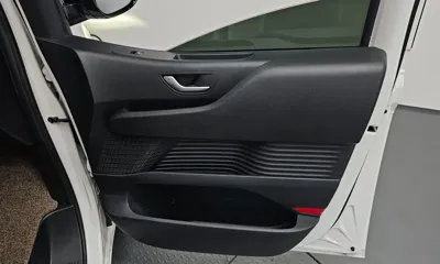 Hyundai Staria 2022, 88396 км, за 18566.79 USD - фото 25