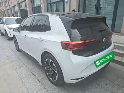 Volkswagen ID.3 2023, 63700 км, за 10903.26 USD