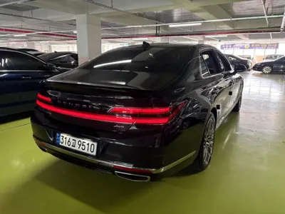 Genesis G90 2021, 47166 км, за 25937.71 USD