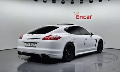 Porsche Panamera 2013, 160626 км, за 16930.38 USD