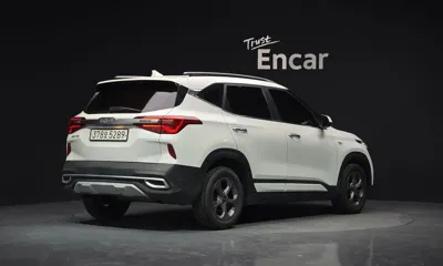 Kia Seltos 2023, 120841 км, за 9556 USD - фото 2