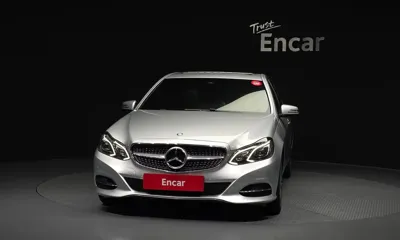 Mercedes-Benz E-Class 2016, 194816 км, за 6039.12 USD