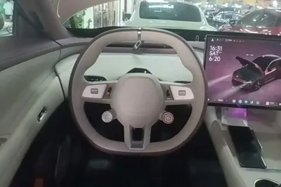 Xiaomi Auto YU7