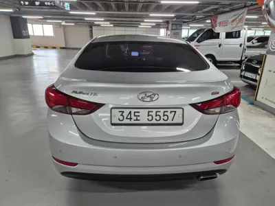 Hyundai Avante 2014, 58119 км, за 3931.99 USD
