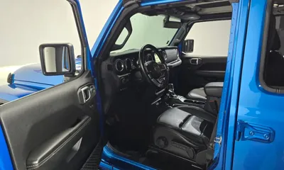 Jeep Wrangler 2022, 46878 км, за 31125.8 USD - фото 10