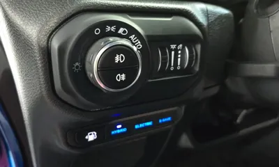 Jeep Wrangler 2022, 46878 км, за 31125.8 USD - фото 18