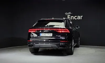 Audi Q8 2021, 63562 км, за 39312.85 USD